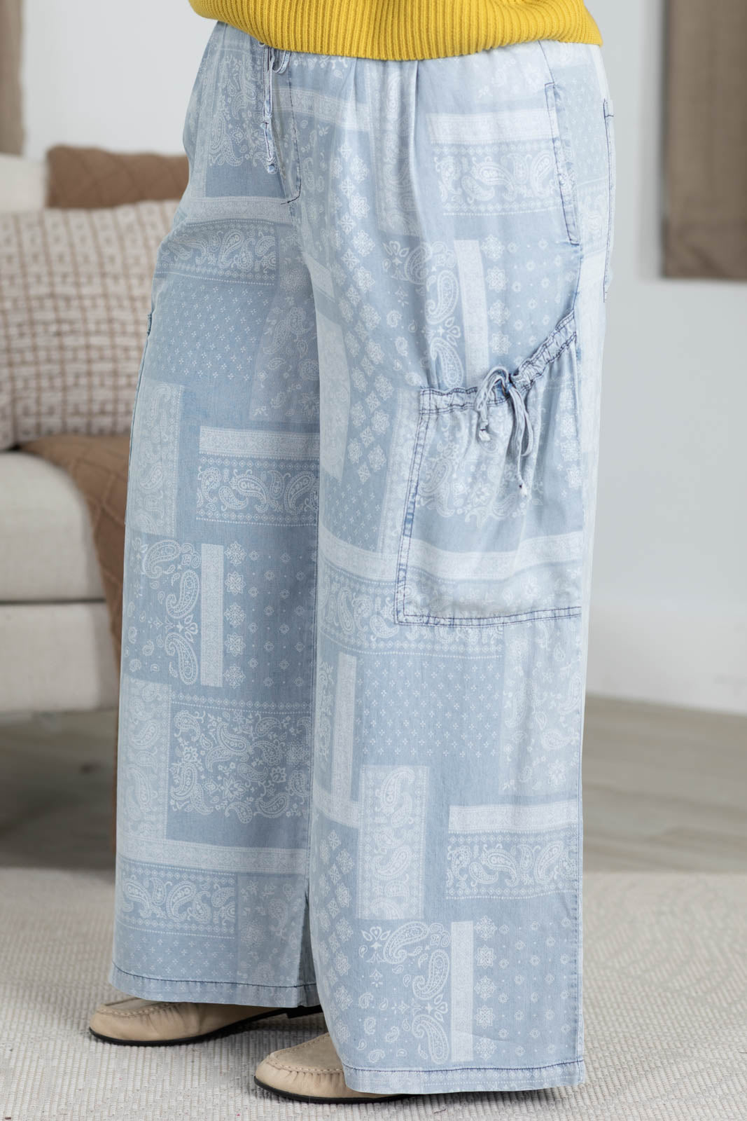 Light Chambray Paisley Print Drop Pocket Pants