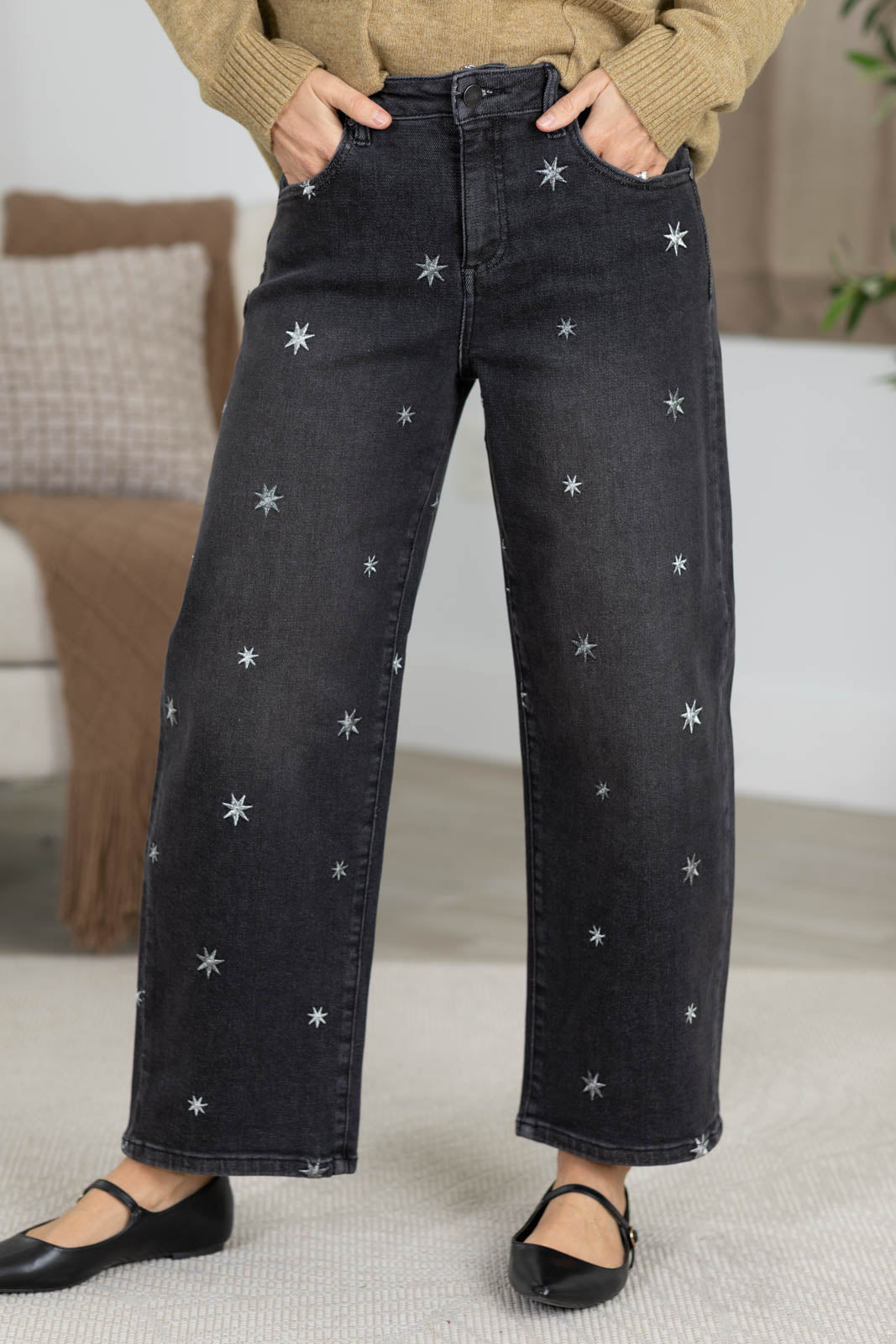 Risen Black Slouchy Crop Barrel Star Jeans