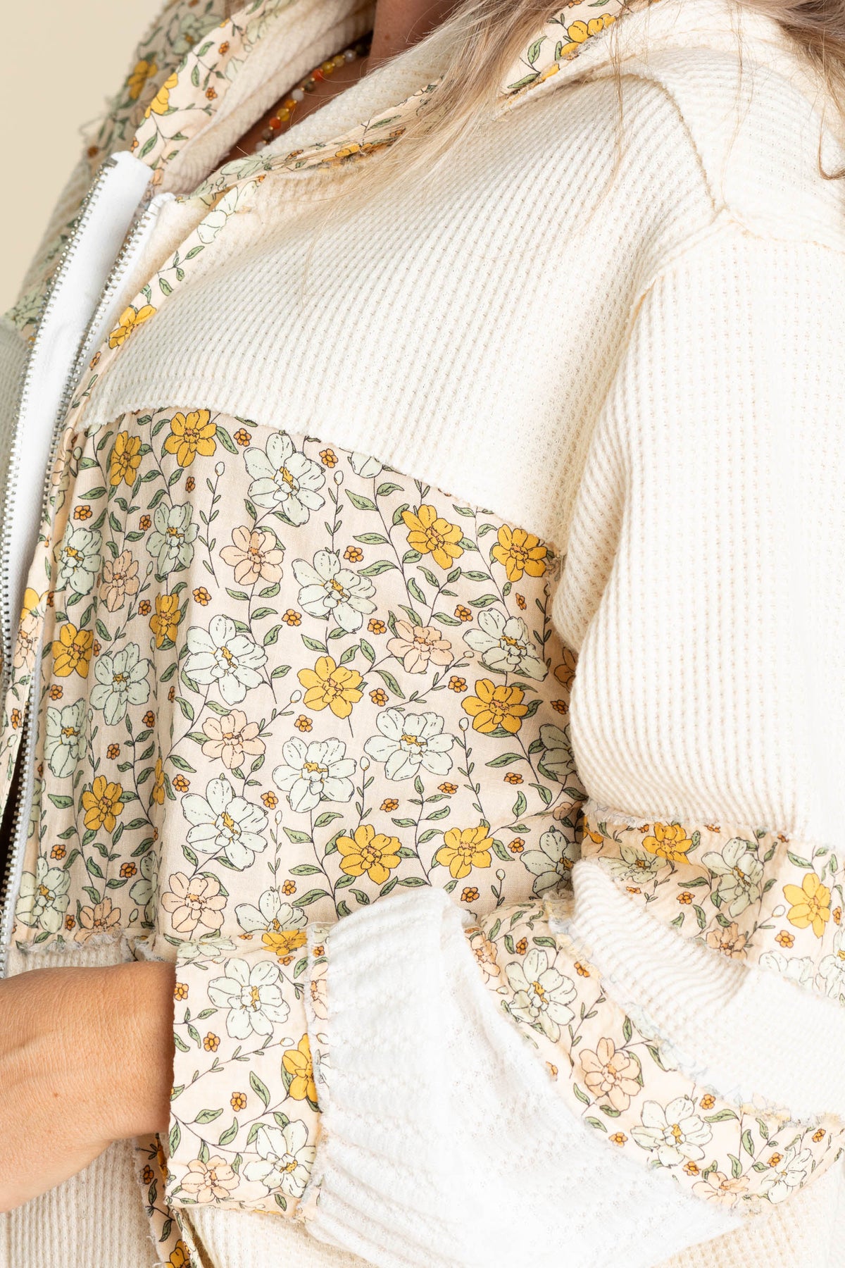 Balloon Sleeve Printed Knit Hoodies