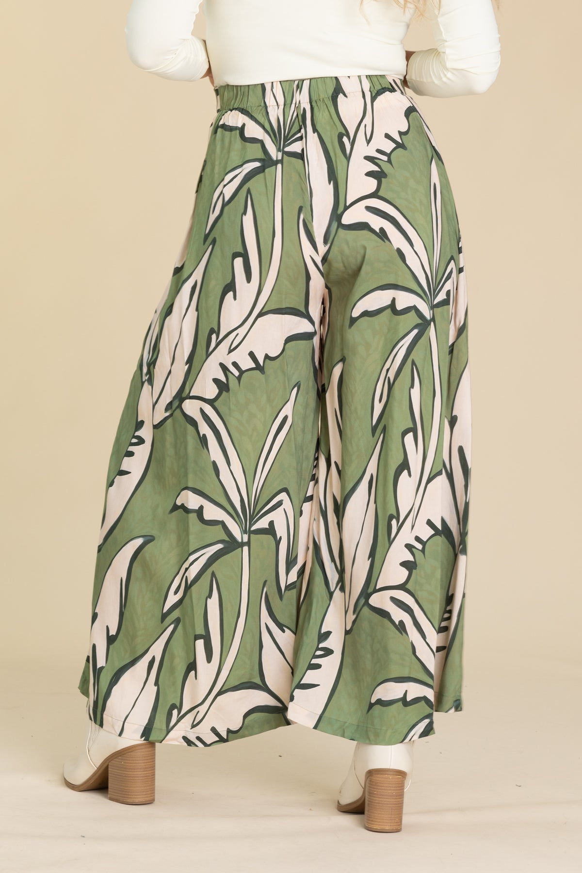 Sage Leafy Print Wide Leg Pull On Pants