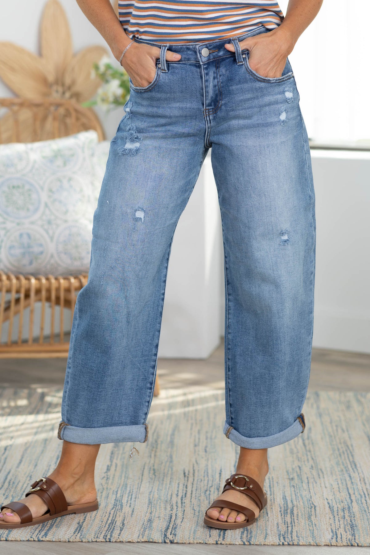 Risen Medium Slouchy Ankle Barrel Cuffed Hem Jeans
