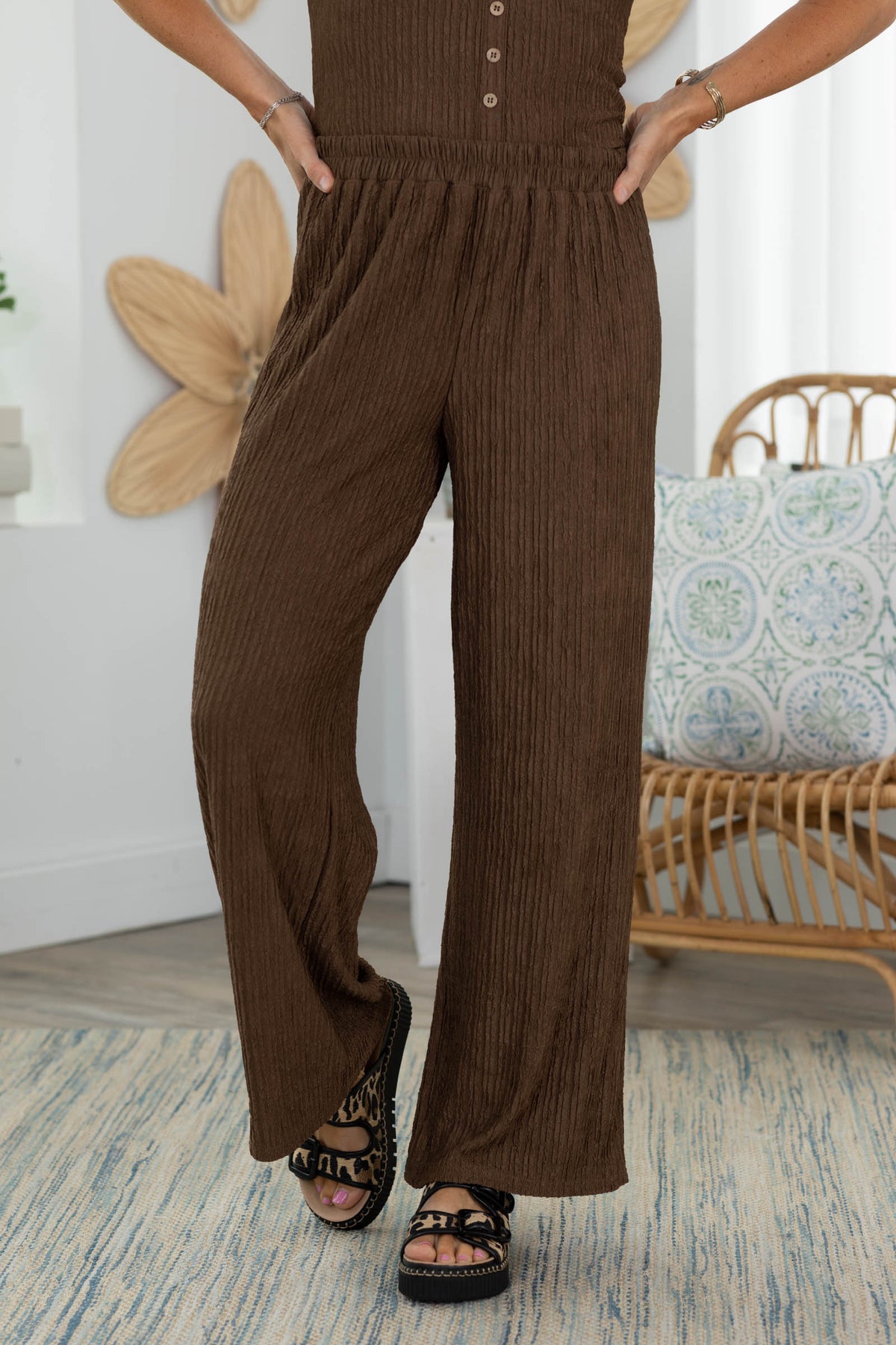 Textured Knit Elastic Waist Pants