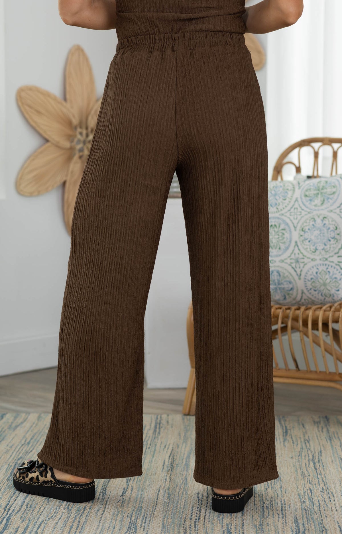 Textured Knit Elastic Waist Pants