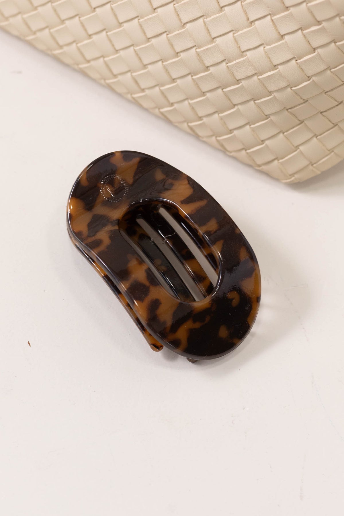 Tortoise Flat Round Hair Clip