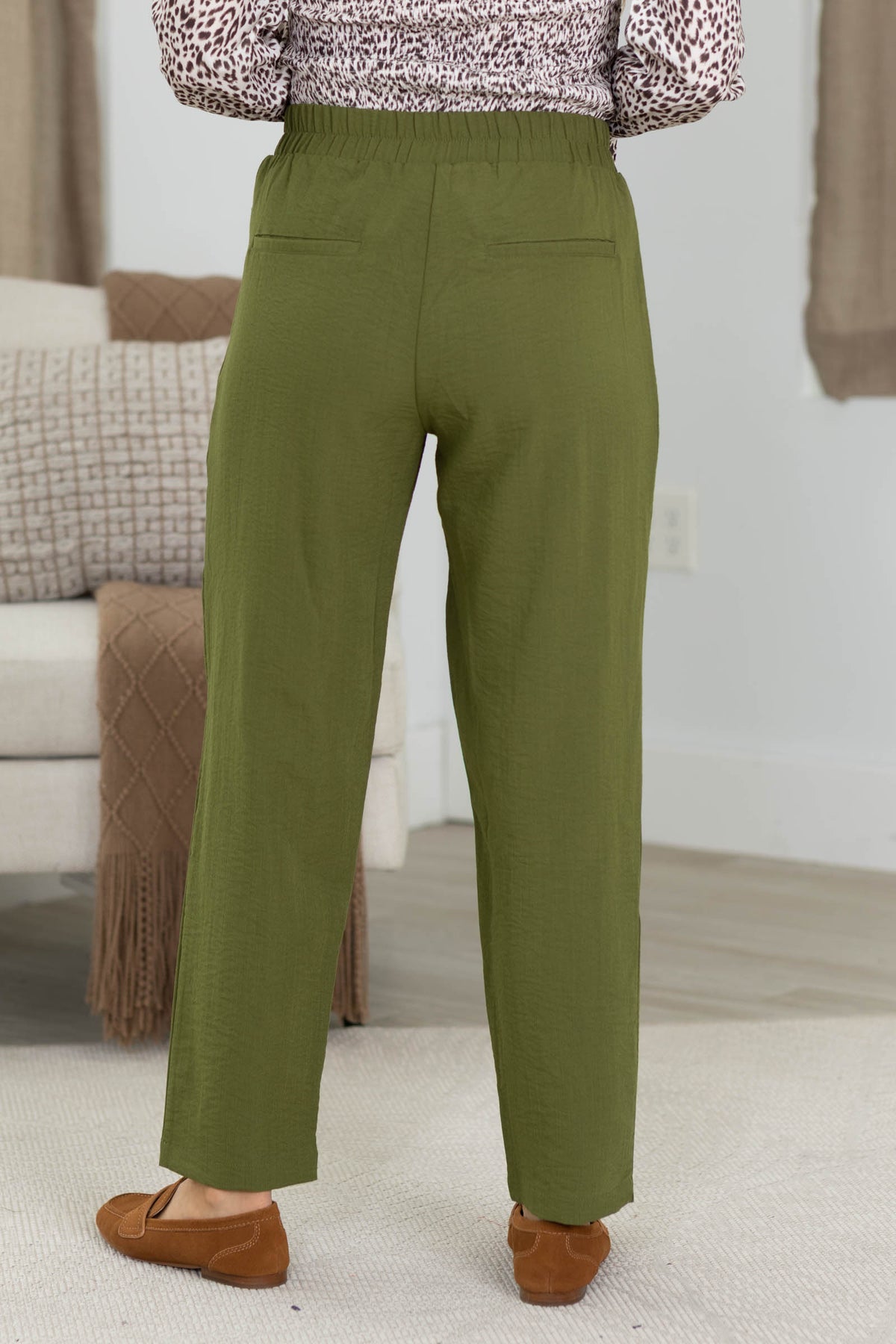 Olive Front Pockets Elastic Waist Pants