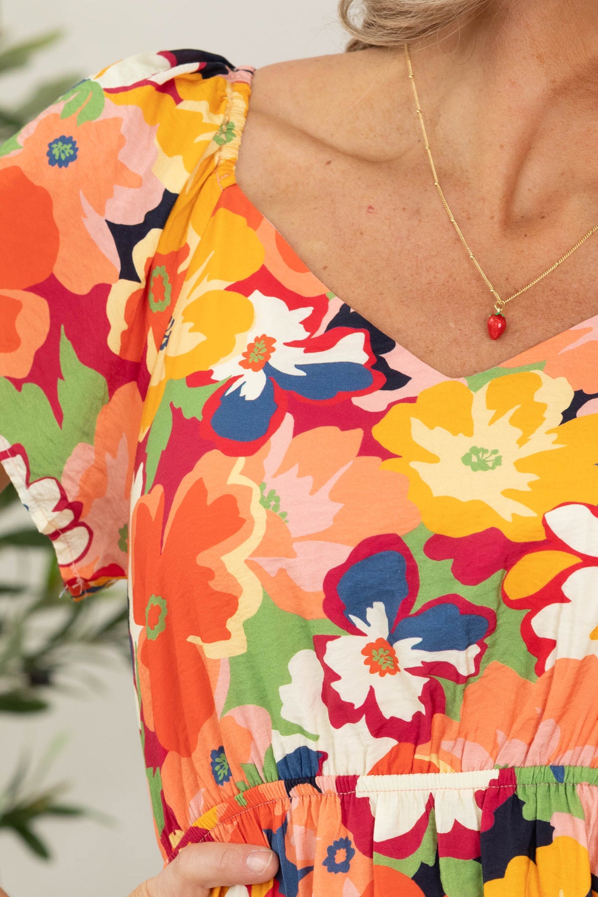 Staccato Floral Dress With Elastic Waist And Pockets