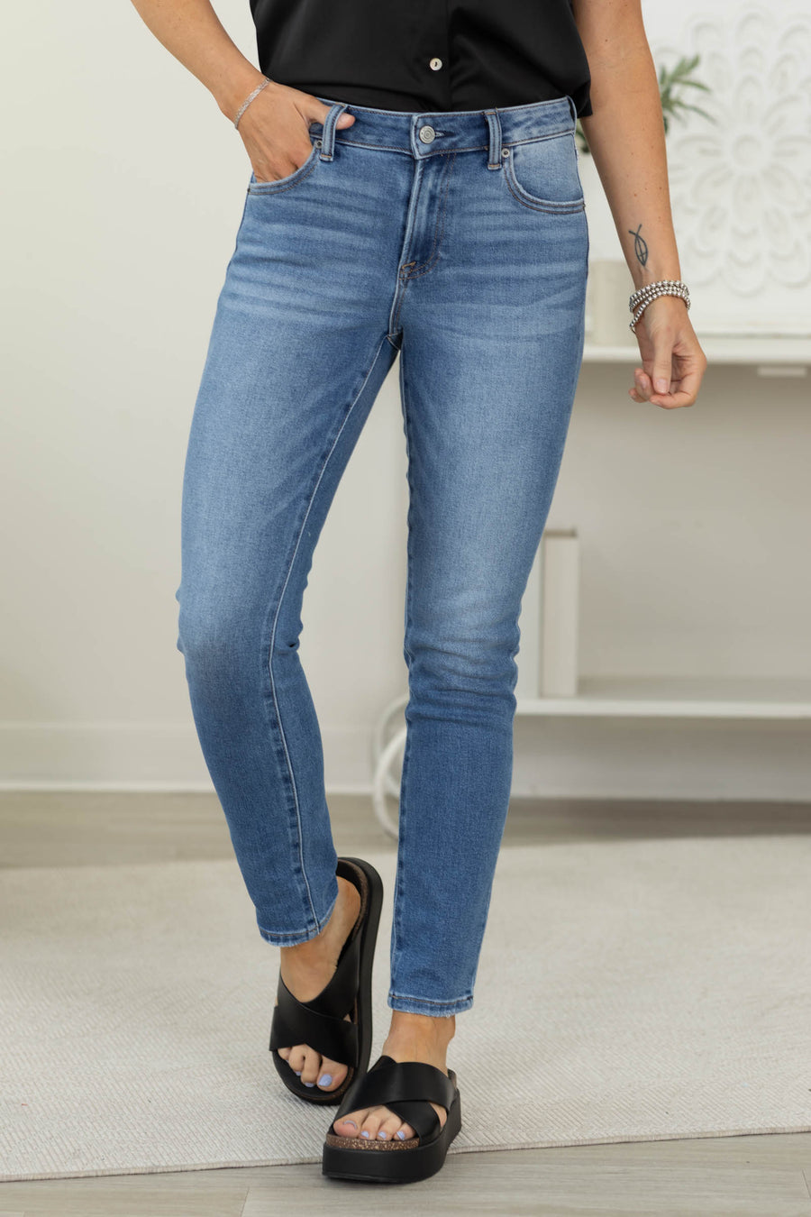 J21 Medium Wash Mid Rise Ankle Skinny Jean