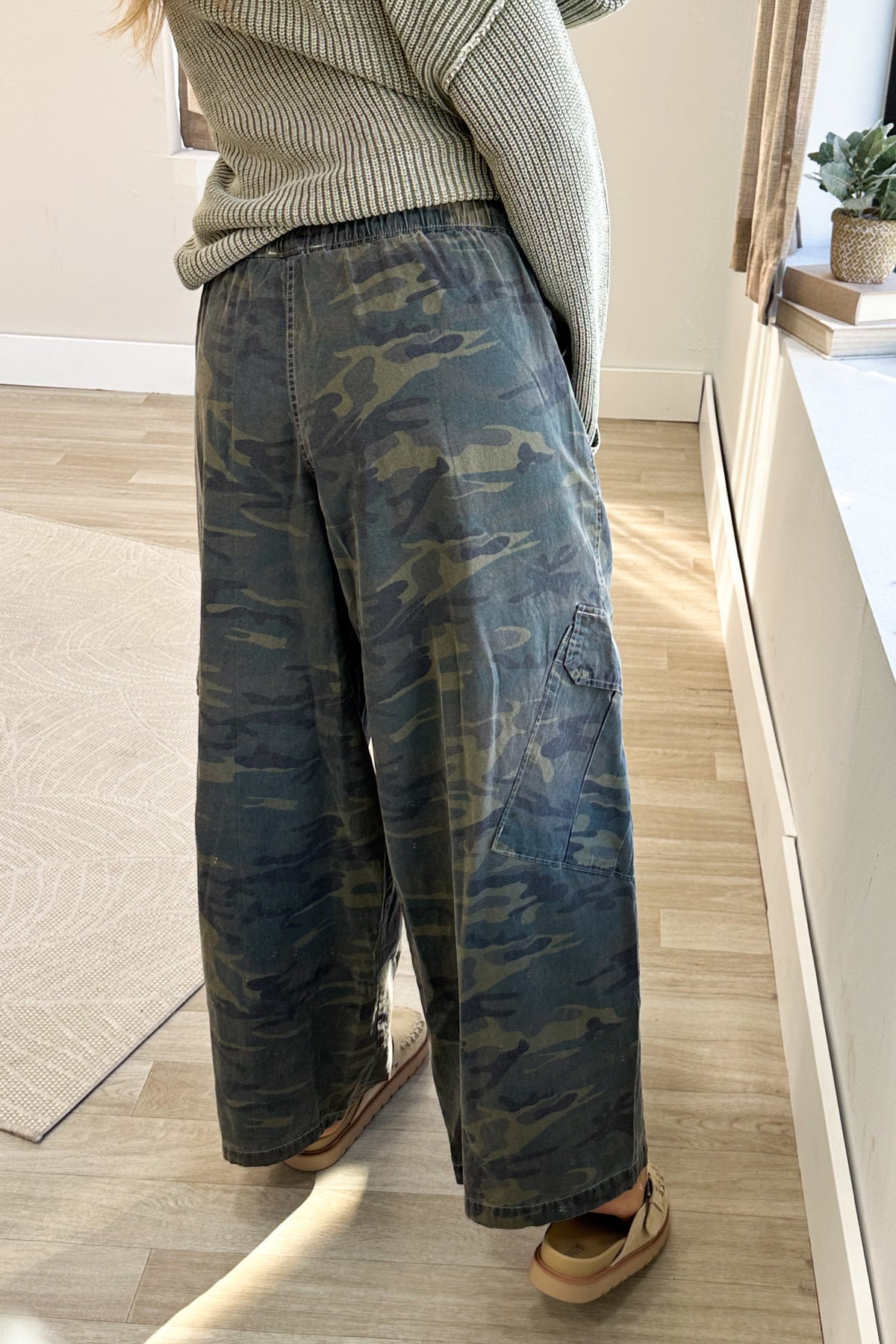 Army Green Camouflage Cargo Pocket Knit Pants
