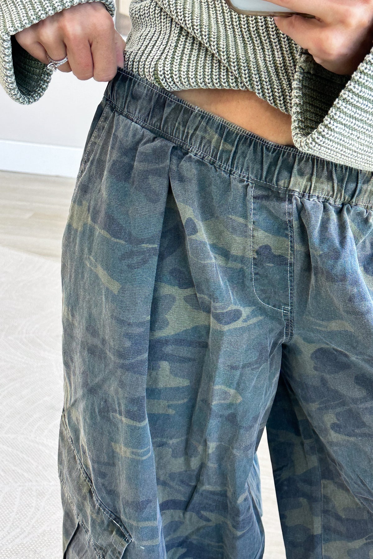 Army Green Camouflage Cargo Pocket Knit Pants